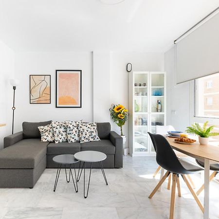 Wintowinrentals Quiet Apartment, Good Location, Free Parking Malaga Luaran gambar