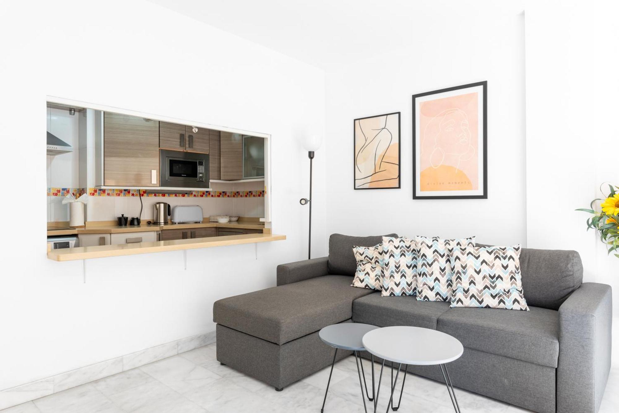Wintowinrentals Quiet Apartment, Good Location, Free Parking Malaga Luaran gambar