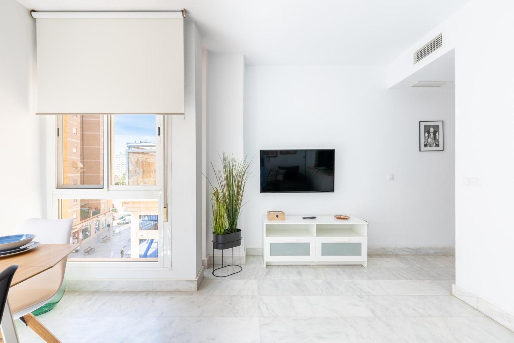 Wintowinrentals Quiet Apartment, Good Location, Free Parking Malaga Luaran gambar