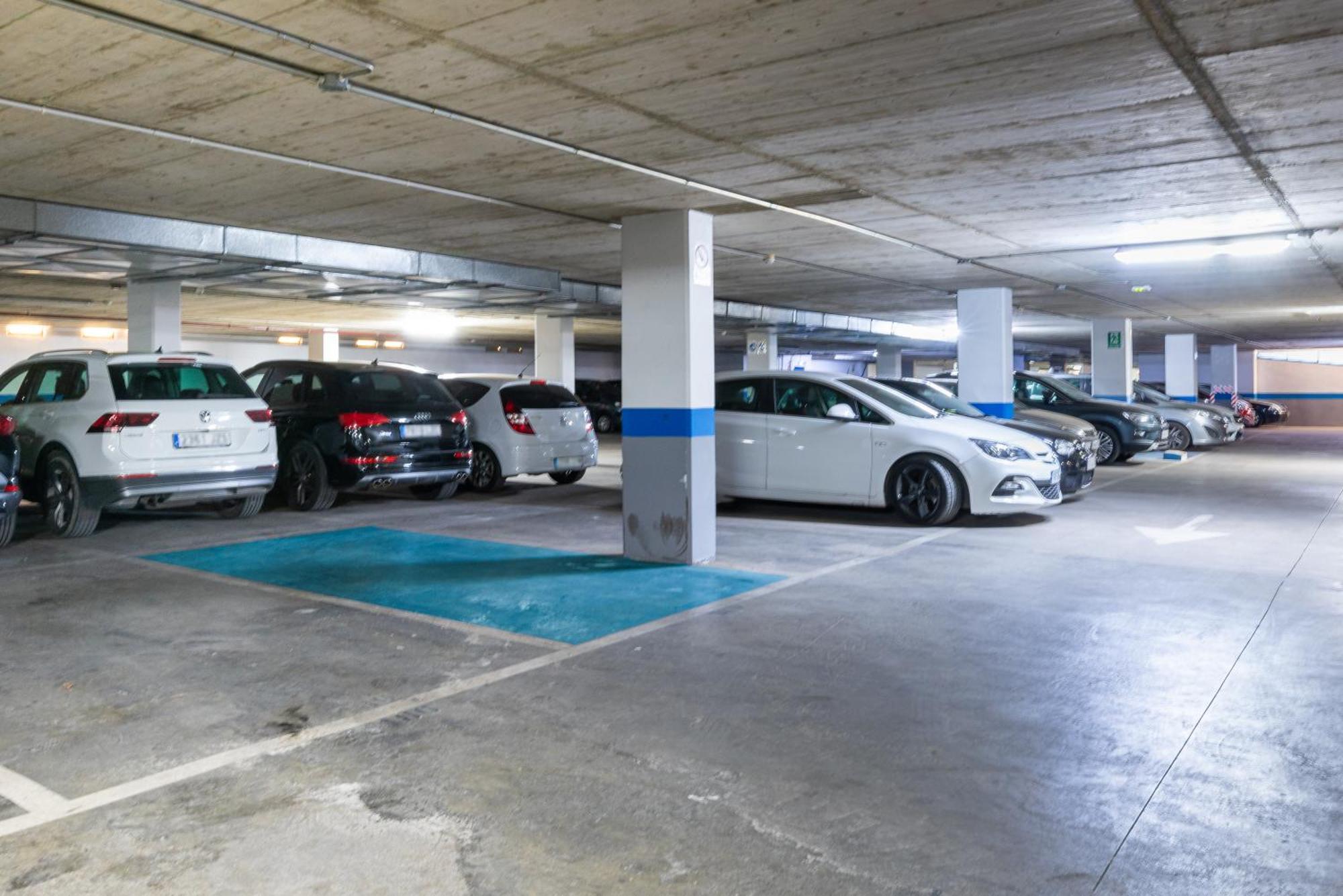 Wintowinrentals Quiet Apartment, Good Location, Free Parking Malaga Luaran gambar