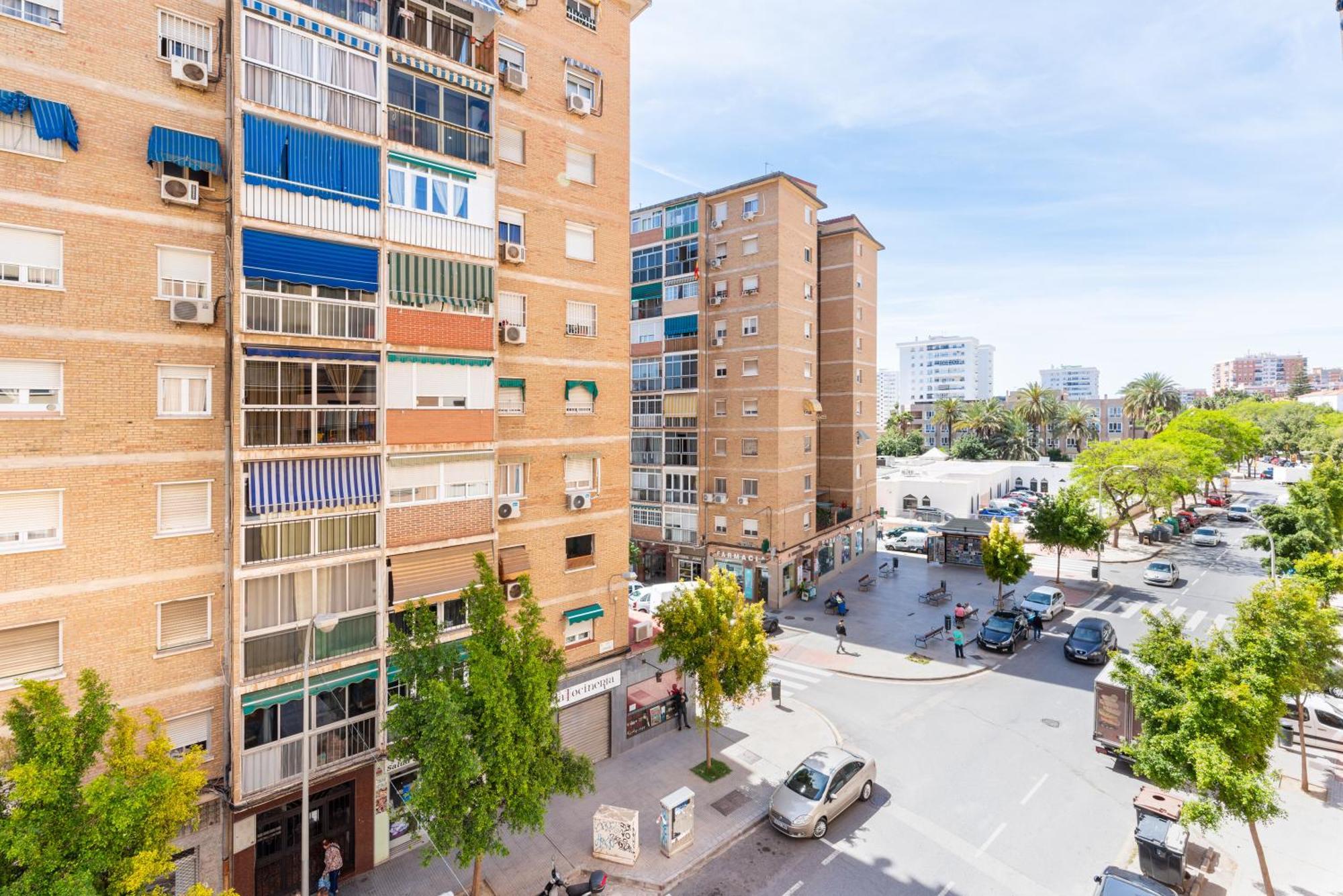 Wintowinrentals Quiet Apartment, Good Location, Free Parking Malaga Luaran gambar