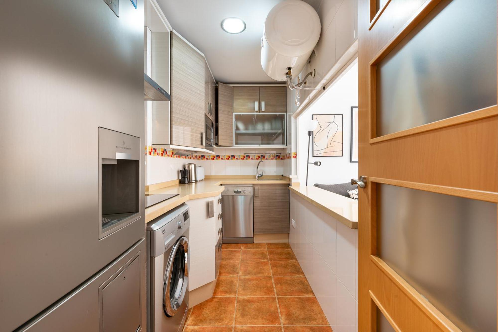 Wintowinrentals Quiet Apartment, Good Location, Free Parking Malaga Luaran gambar